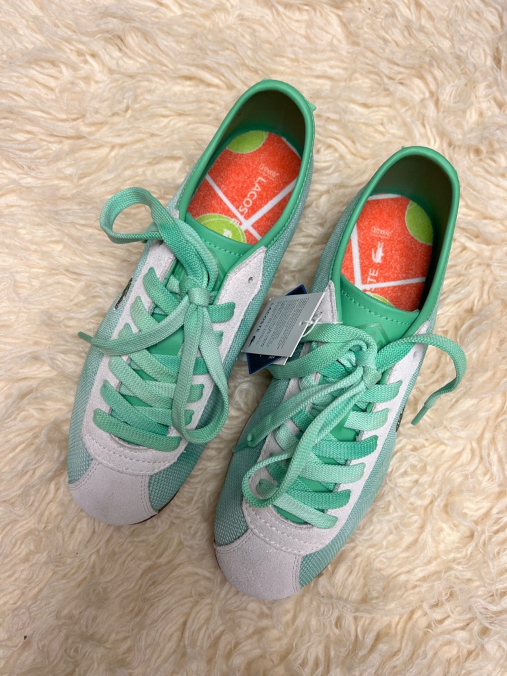 Lacoste Women’s Mint Green Lace-Up Sneakers Tennis Shoes Size US 9